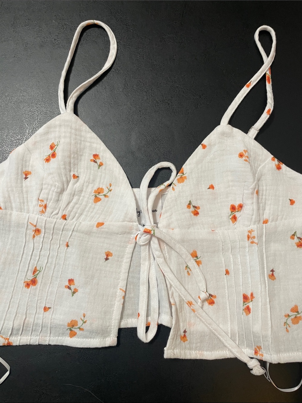 Sky to Moon White Floral Tie-Front Cami Top Sz. M ( runs small ) NWOT